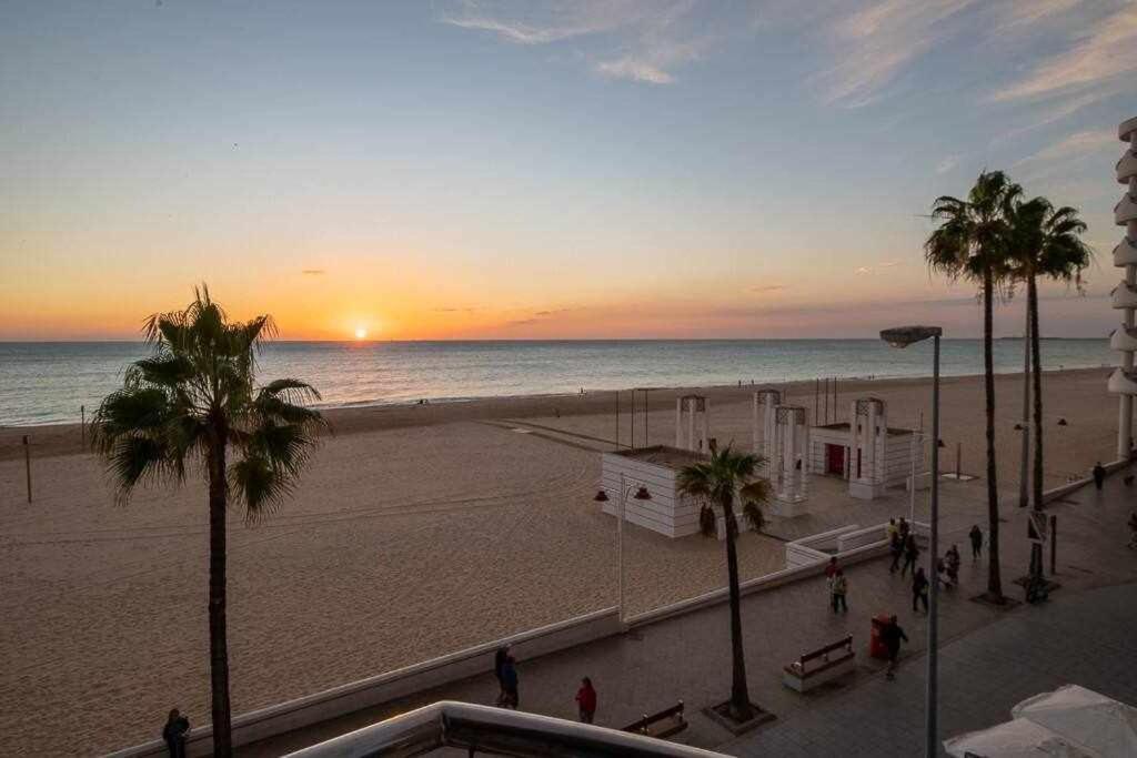 Preciado Apartamento Con Vistas Frontales Al Mar Cádiz Buitenkant foto